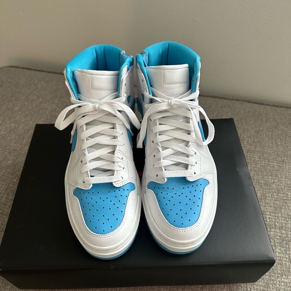 Woman’s Nike Air Jordan 1 Elevate High - Picture 3 of 4